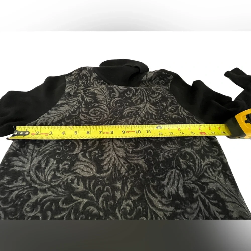 Lauren Ralph Lauren Petite Large Black/Gray Damask Turtleneck Sweater EUC
